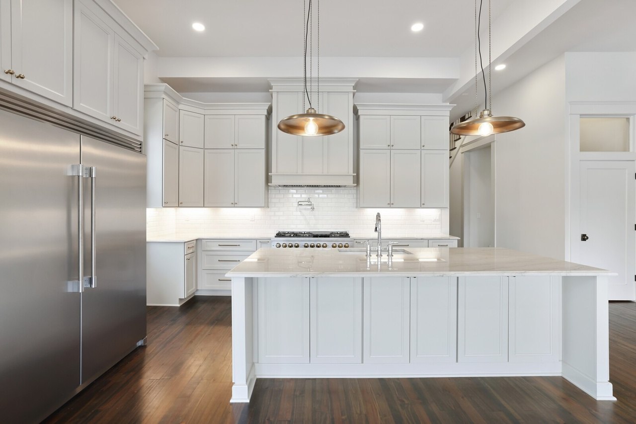 Kitchen photo represented by Josh Sweat